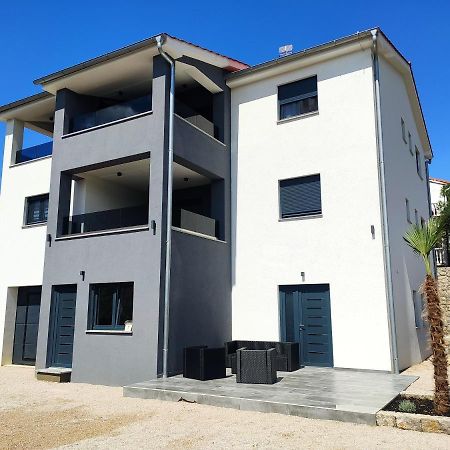 Apartments Pina Kornić 外观 照片